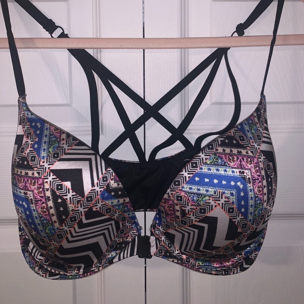 Victoria Secret 34DD Very Sexy Deep Plunge Bra